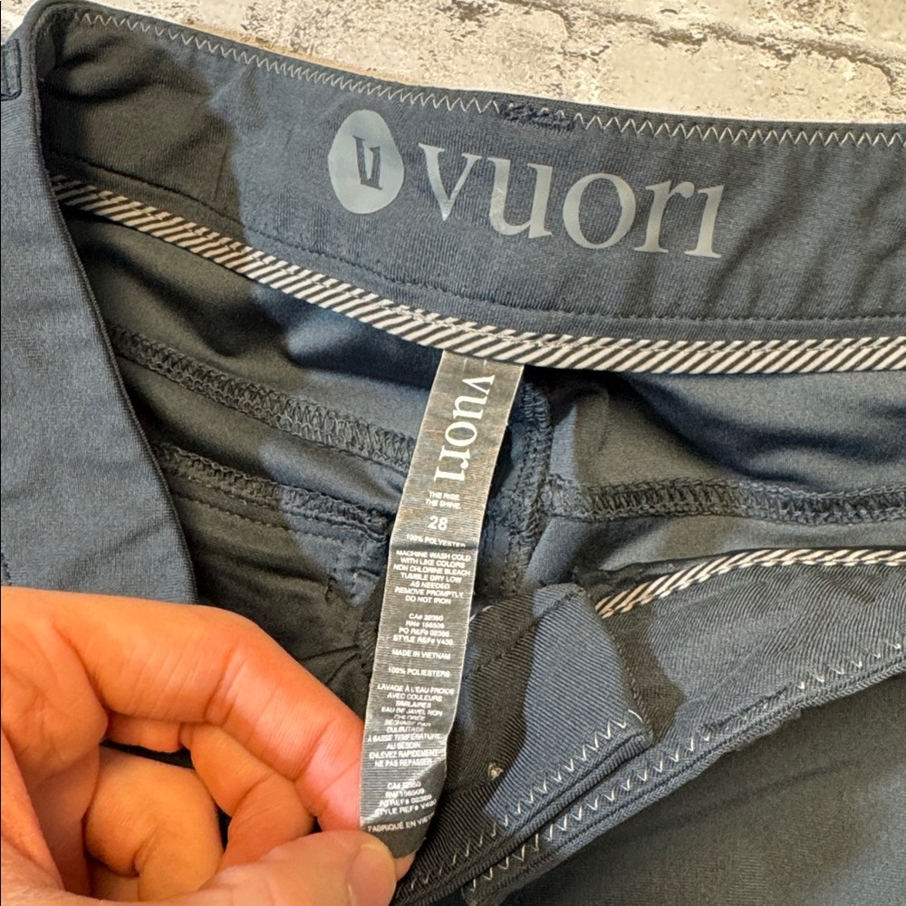 Vuori Meme 28x30 Gray Solid Performance Casual Ac… - image 2